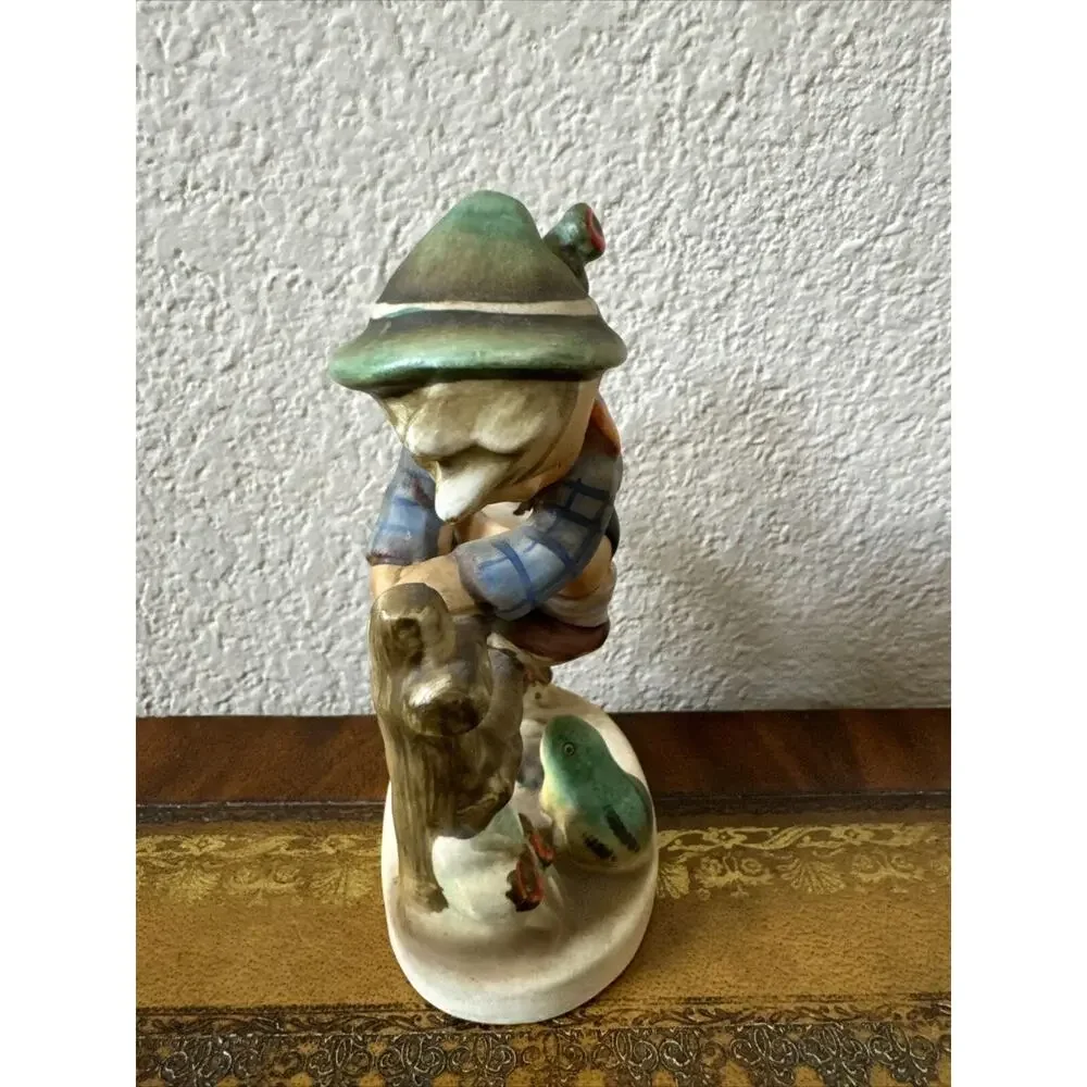 Goebel Hummel Figurine‎ 